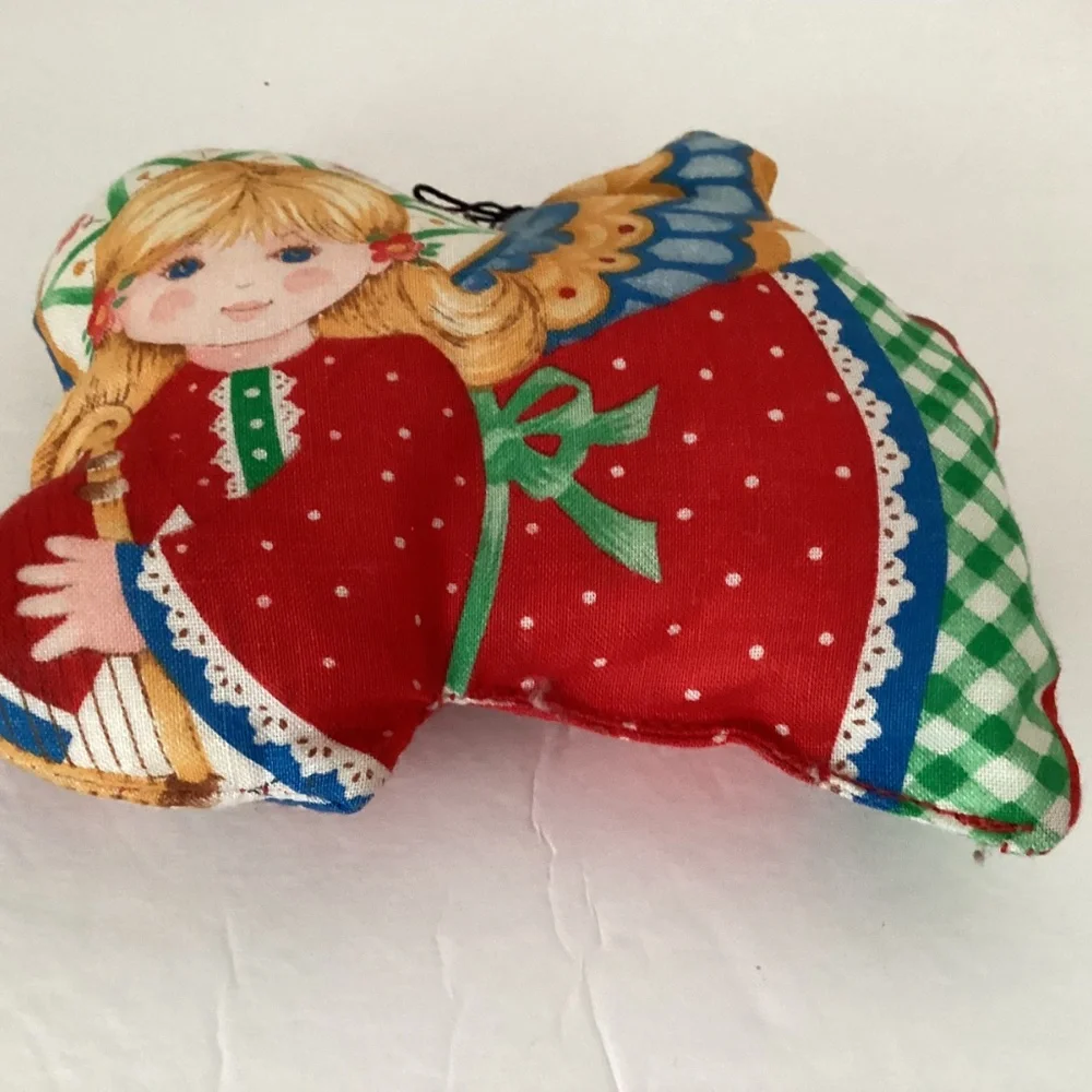 Lot of 6 Angels Cut, Sew and Stuffed Soft Fabric Christmas Ornaments Vintage 70s - Picture 7 of 10